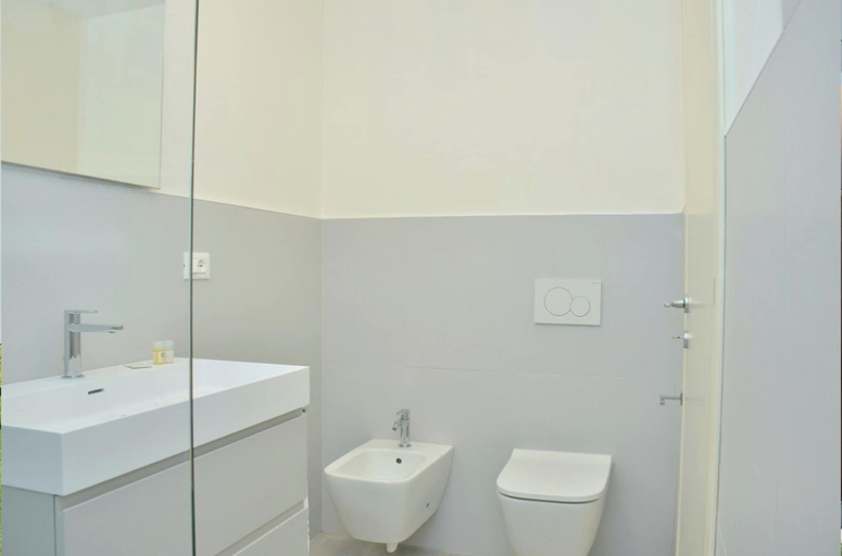Bathroom amenities, Elegant Seaview Flat With Private Terrace, Venezia