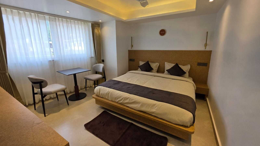 Room 3, Hotel Anukampa, Nainital