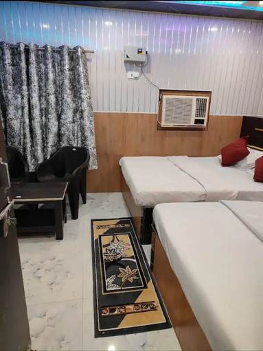 Room 5, Belpatra Paying Guest House, Varanasi