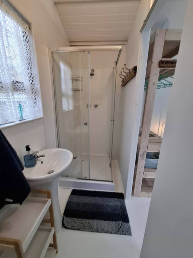 Bathroom 3, Petite Cottage Plett, Eden