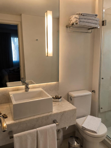 Bathroom, VILA OLIMPIA EXECUTIVE SUiTES, São Paulo