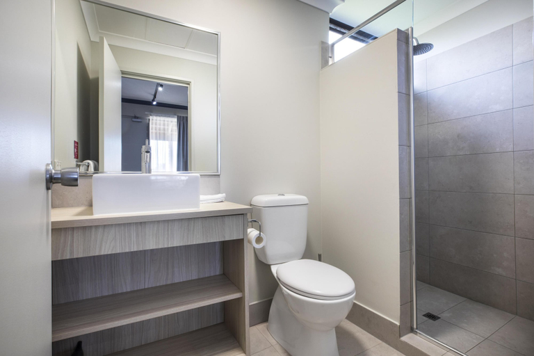 Bathroom 4, Nightcap at Wanneroo Tavern, Wanneroo
