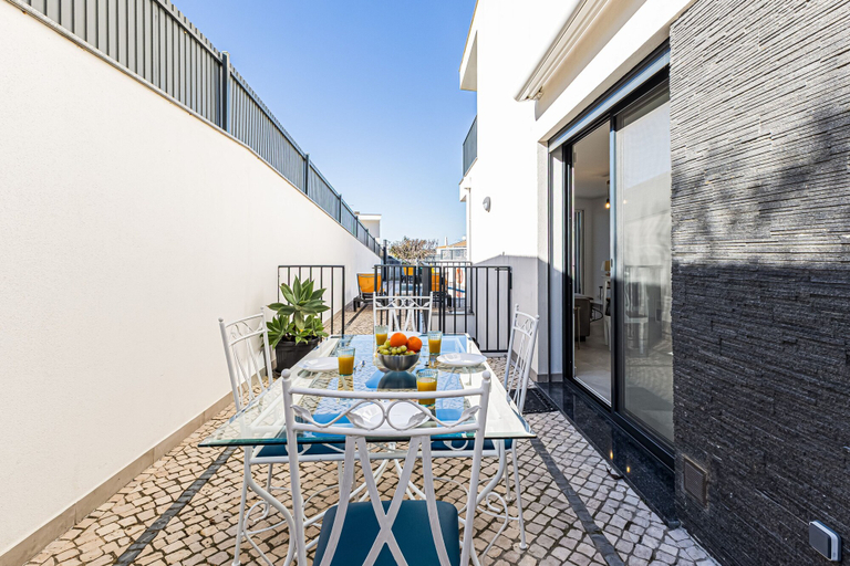 Room 3, Casa Colina II Pool BBQ Family Retreat, Silves