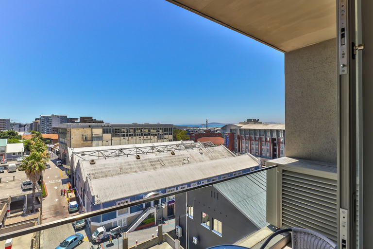 Others 4, Luxury Family Apartment With Balcony, City of Cape Town