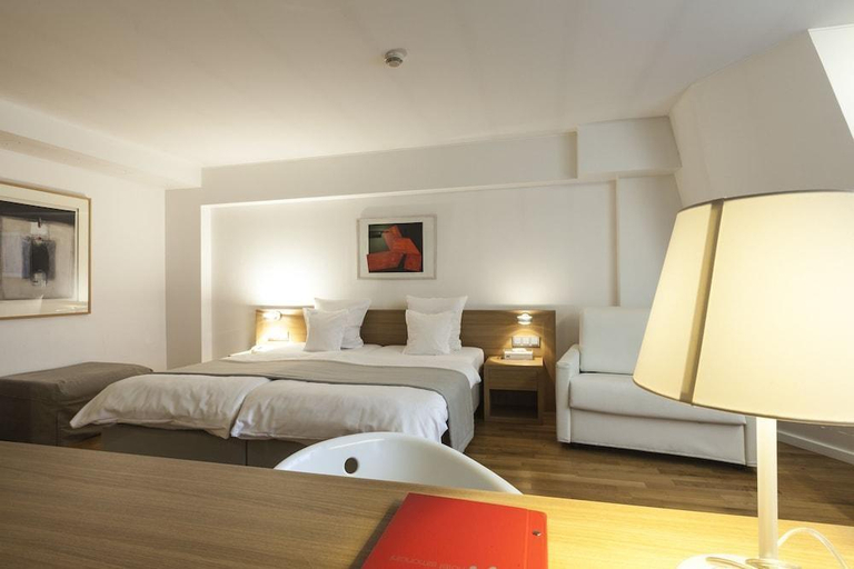 Bedroom 2, Hotel Simoncini, Luxembourg