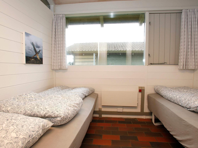 Bedroom 5, 6 person holiday park home in Hanstholm, Thisted