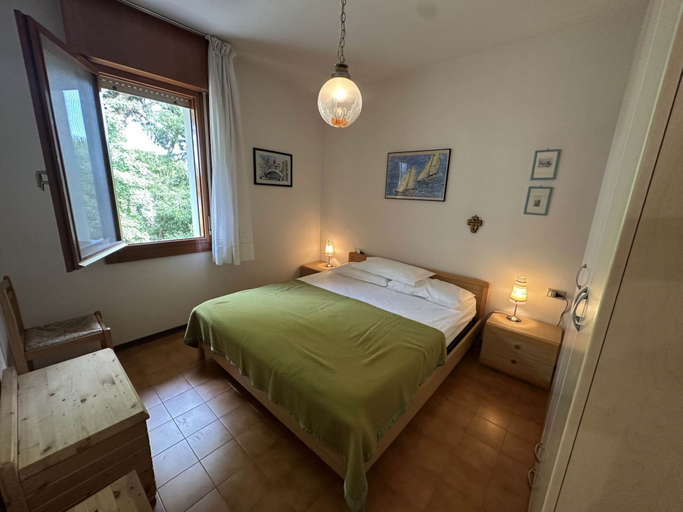 Room 3, Relax in Quiet Accommodation in Bibione Pineda, Venezia