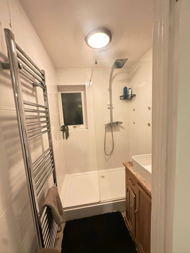 Bathroom 4, Stylish & Bright 3BR in Headington, Oxford Area, Oxfordshire