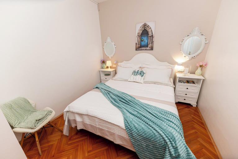 Others 4, apartment with amazing sea view, Trogir