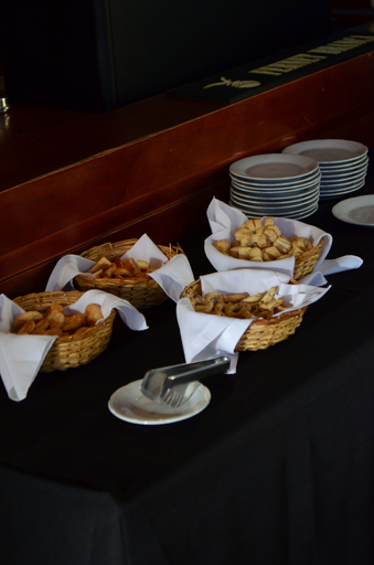 Food & Drinks 5, Howard Johnson by Wyndham Resort Pilar, Pilar