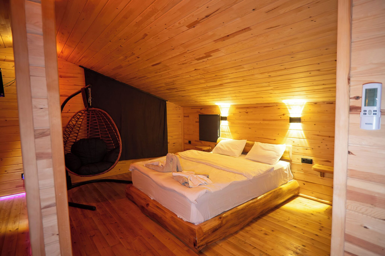 Room 3, Laze Bungalov, Çamlıhemşin
