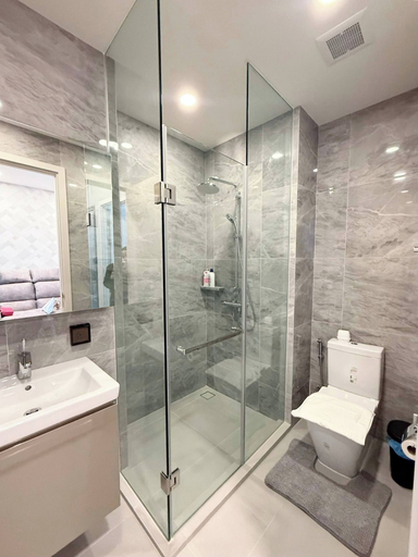 Bathroom, Luxury 1 Bedroom l BTS 2 Mins l Pool and Gym, Ratchathewi
