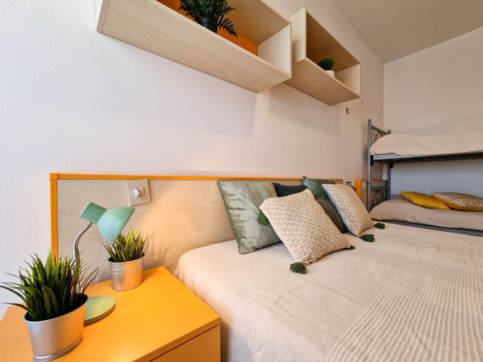 Room 5, Modern Flat With Swimming Pool, Venezia