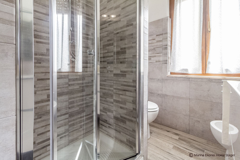 Bathroom 3, AffittaSardegna - Cala delle Vigne, Sassari