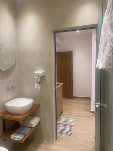 Bathroom 5, Villa Xani, Vlorës