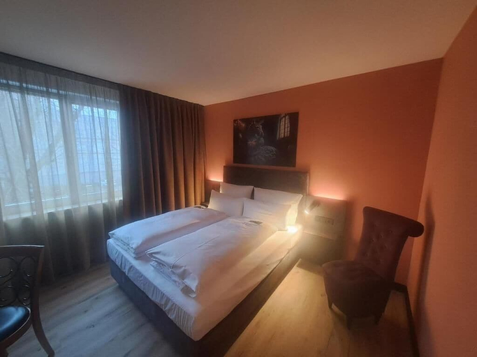 Bedroom 4, Turm Hotel, Frankfurt am Main