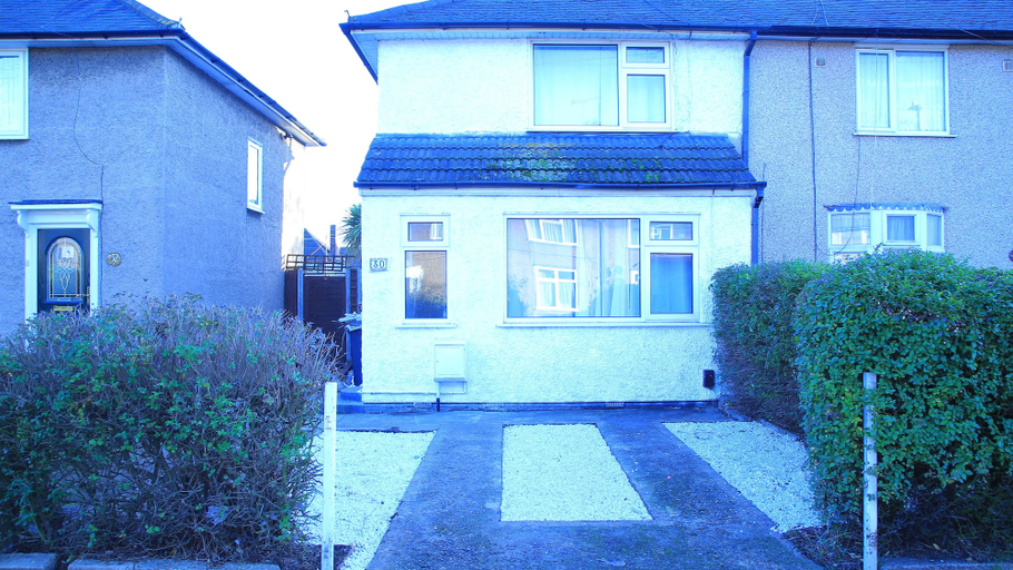 Others 3, A Modern, Comfy Newly Remodeled 2bd House, London