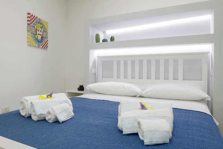 Bedroom 4, ELORO - Guest Houses, Syracuse