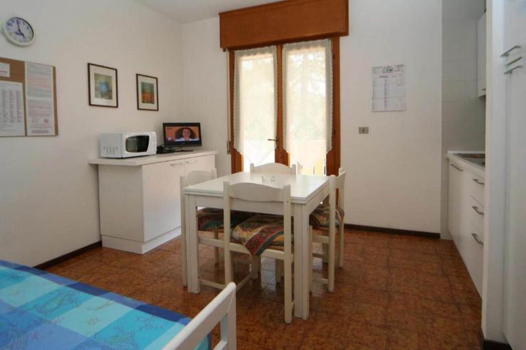 Dining room, Charming Retreat Just 50mt From the sea, Udine