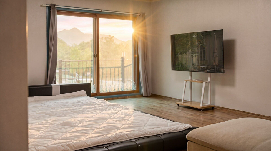 Bedroom 2, Pocheon New Dream Pension, Cheorwon