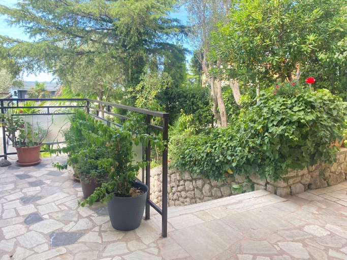 Terrace/patio 2, Apartments Fran, Crikvenica