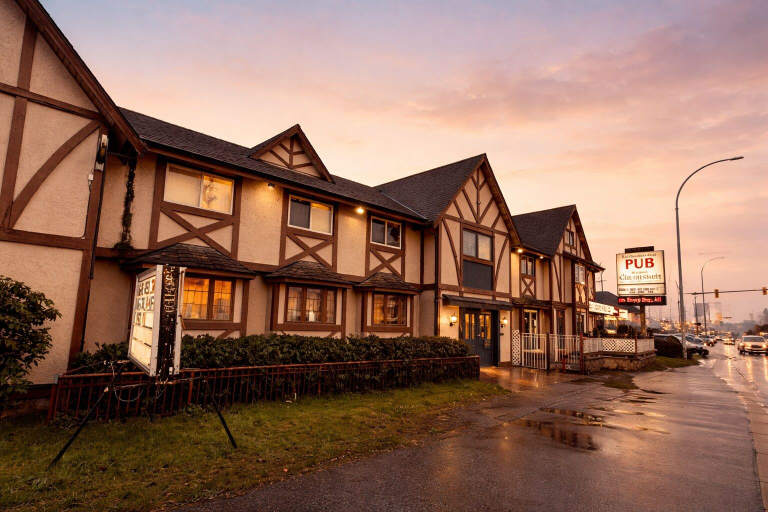 Exterior & Views