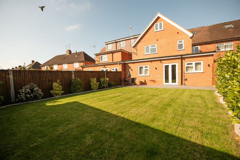 Garden 3, Hazel Lodge, Wokingham