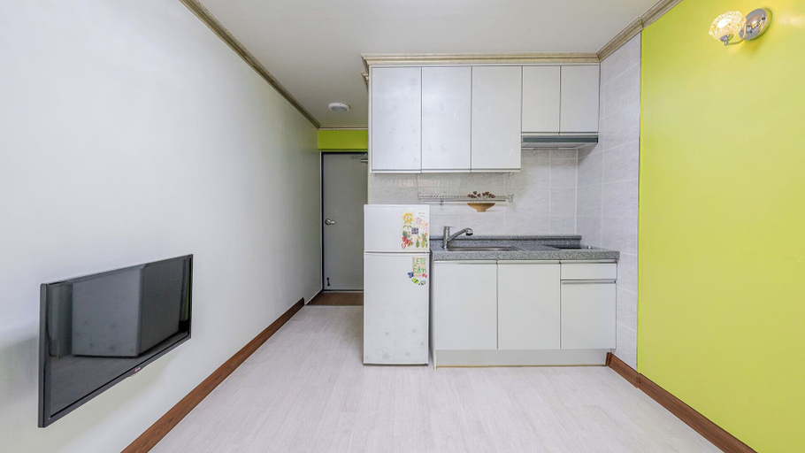 Room 5, Samcheok Haeparang Pension, Samcheok