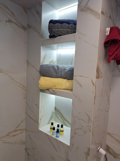 Bathroom 4, Charming 2-bedroom Apartment in Hamra, Beirut, Beirut