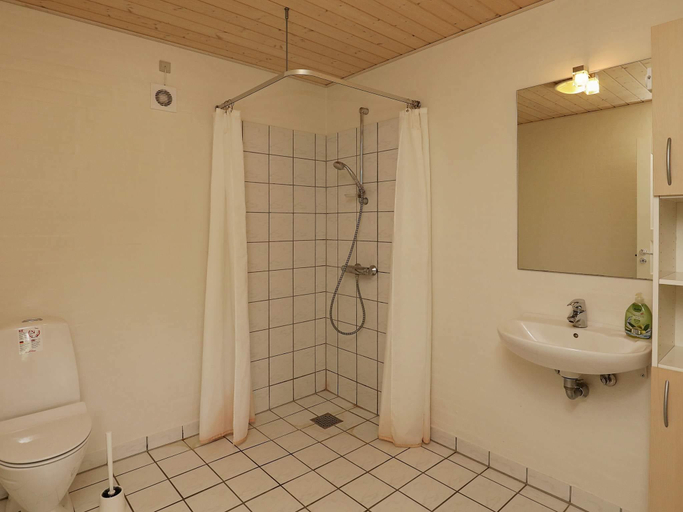 Bathroom 4, 5 star holiday home in Vinderup, Holstebro