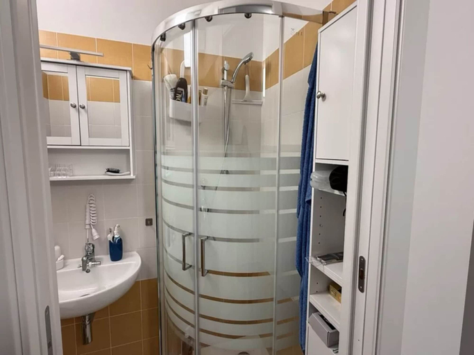 Bathroom 3, Stylish Studio Just Steps From the sea, Sassari