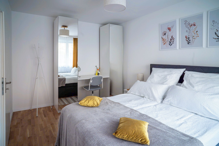 Room 2, Stylish Apartment in Heart of Basel, Basel