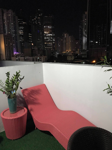 Property grounds, 5 Minutes to Jazz Mall! Studio-type Condo100mbps, Makati City