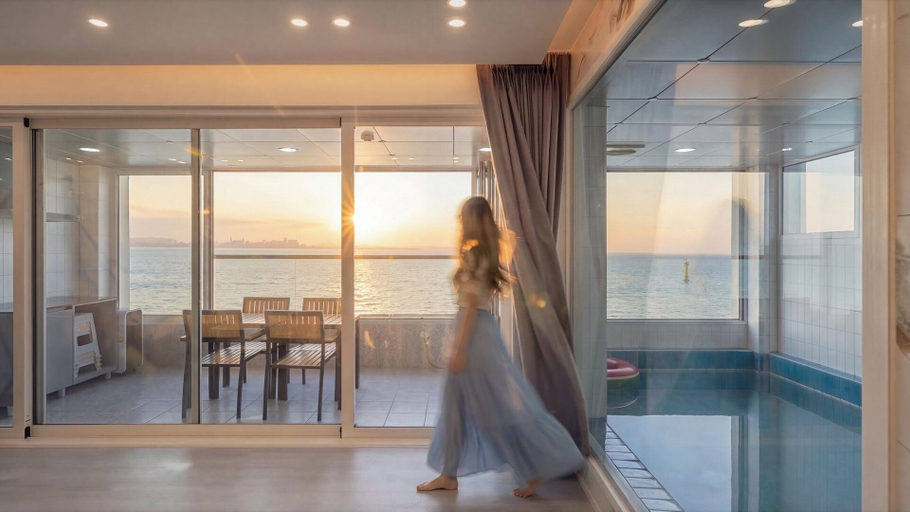 Others 5, Pohang Etoile Poolvilla, Pohang