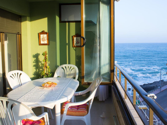 Balcony 2, Spacious Ocean-view Apartment in Orpesa, Spain, Castellón