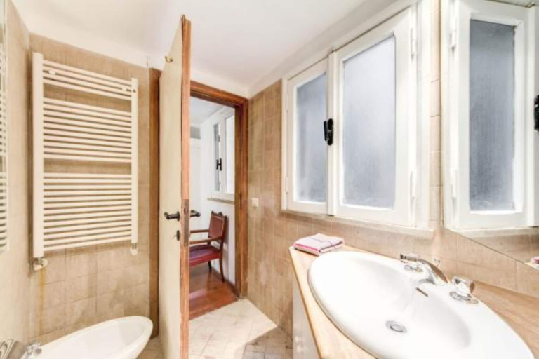 Bathroom 4, Campo Dei Fiori Stunning And Quiet, Rome