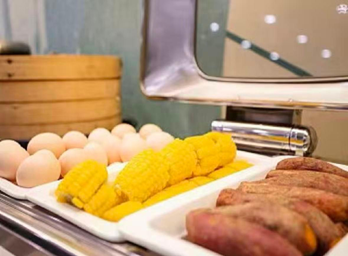 Food & Drinks 4, Hanting Hotel Nanning Renmin Road                                                          , Nanning