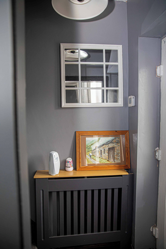 Interior 2, Home in Manchester Near Etihad Stadium - Parking, Tameside