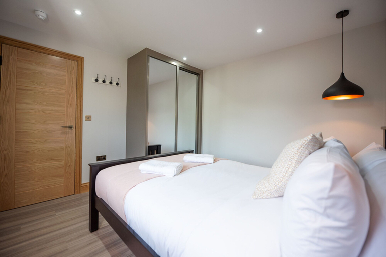 Room 5, Hazel Lodge, Wokingham