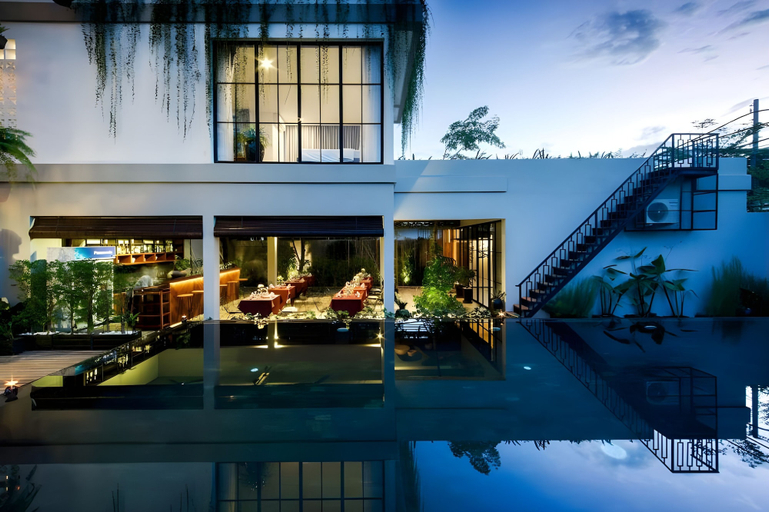 Pool, Room-vihara The City of Temples, Siem Reap