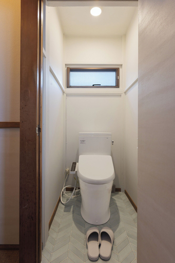 Bathroom 5, RYO, Yokosuka