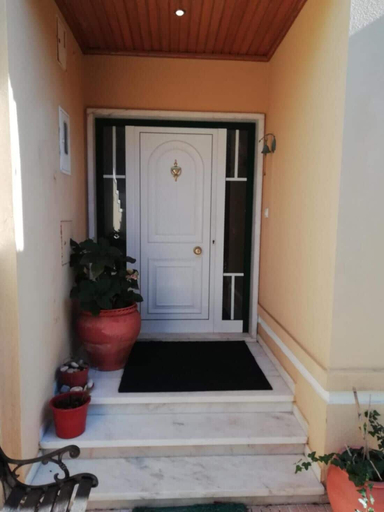 Property entrance, Room-bed 8 in a 6-bed Mixed Dormitory Ro, Sintra
