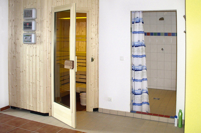Others 5, Semi-detached House, Kuehlungsborn, Rostock