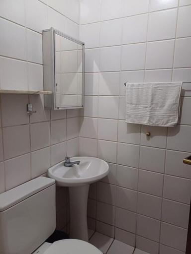 Bathroom 4, Hotel Merlini, Belém