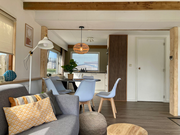 Living area 3, 4 Pers House Cecil With own Fishing Spot on a Dutch Chanel, Dongeradeel