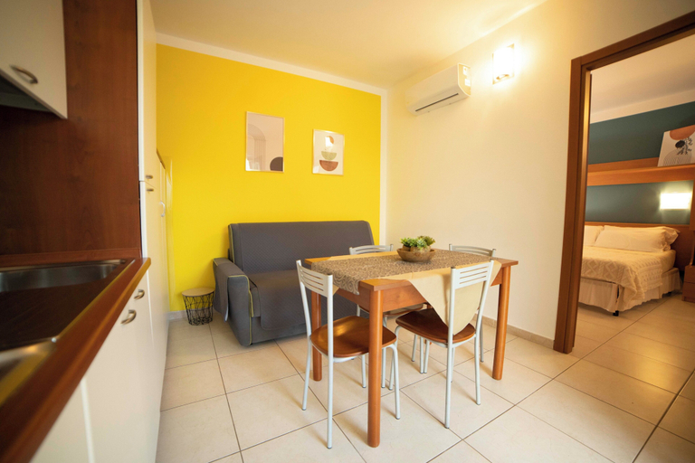 Others 1, Apartment ulivo with pool and private beach, Foggia