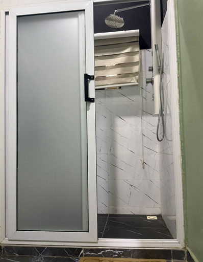 Bathroom shower, Welcome Home to Accra Apartment for Short Stay Rental, Accra