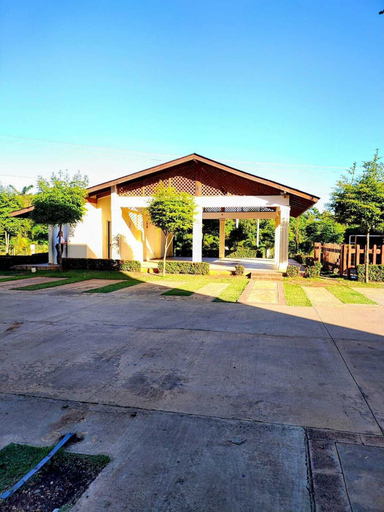 Property grounds 2, sembrador v manzana A edificio 9, Santo Domingo Este