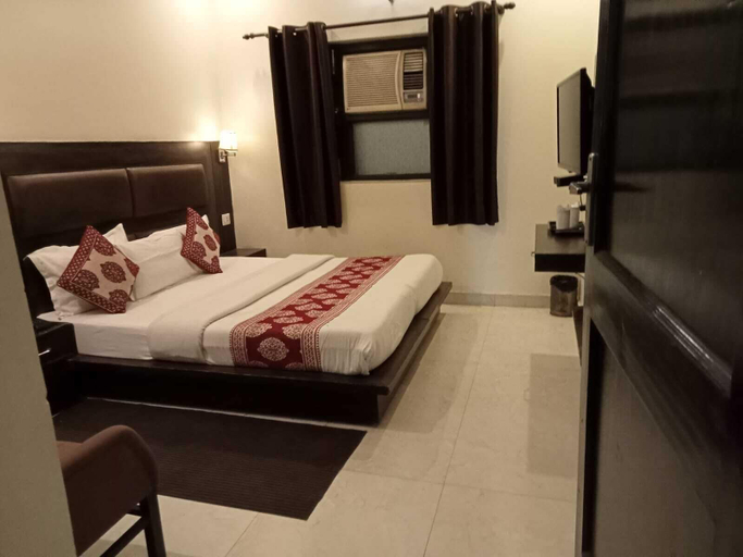 Bedroom 3, Hotel Sunder Palace, Dehradun