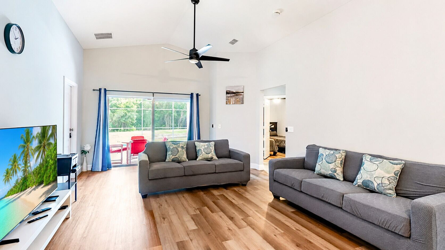 View from room, Peaceful 4BR Pool Villa Near Disney, Polk